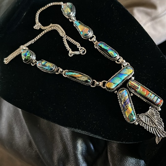 Necklace ~ Iridescent Colors! Hints of orange green blue gold purple - Picture 5 of 9